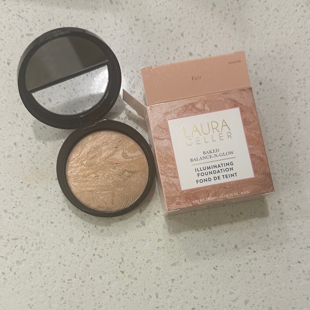 Laura Geller Baked Balance-n-Glow Foundation - Fair